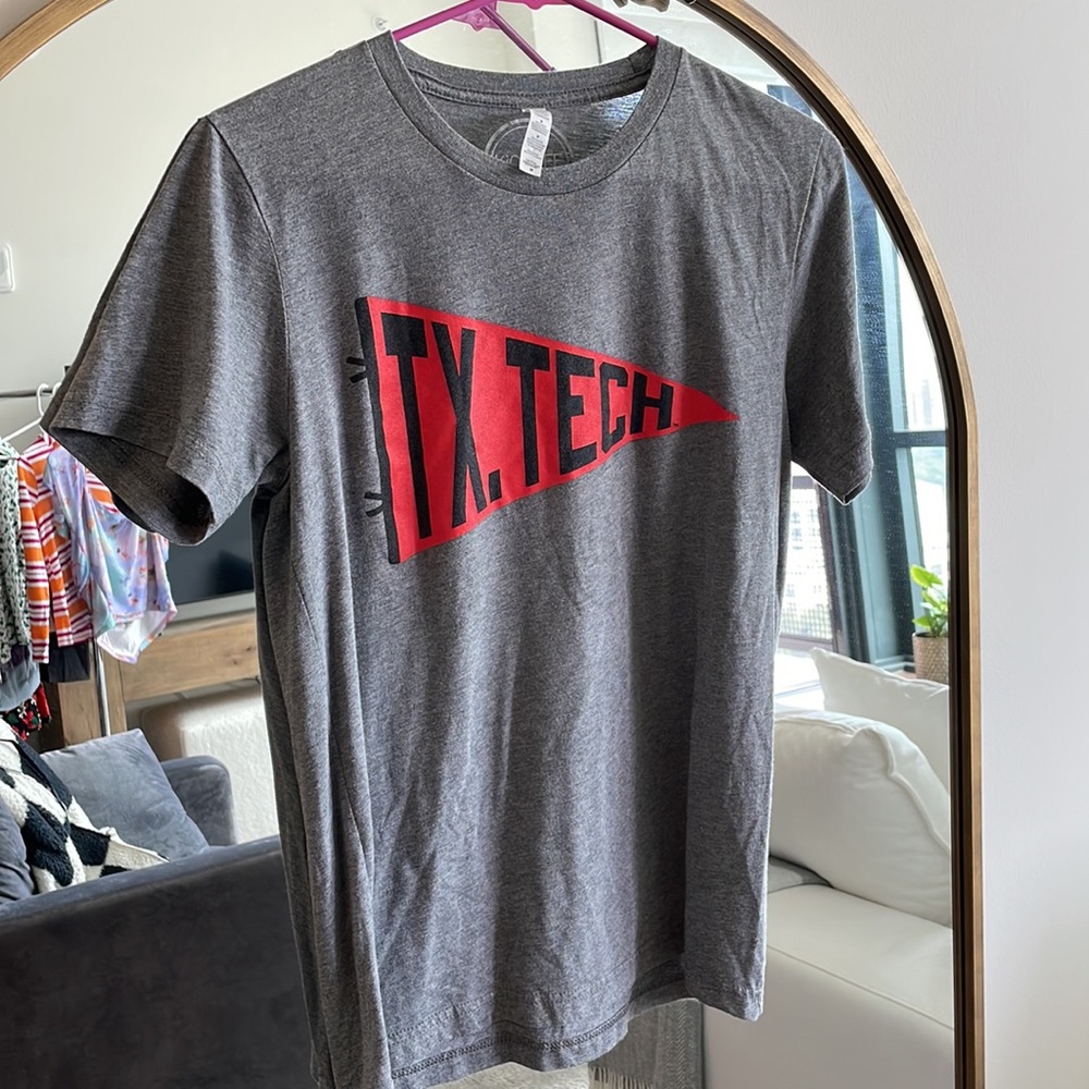Texas Tech Heather gray T-shirt. Size medium.